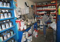 salle de préparation des peintures : &#34;on se croirait chez un carossier professionnel&#34;