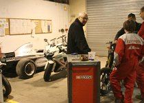 Ici on s&#39;intéresse aussi un peu aux motos