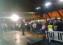 Johan Petiteau (organisateur de l&#39;évènement) présente ses remerciement à Madame la Ministre de l&#39;Enseignement Supérieur et de la Recherche Geneviève Fioraso. Présent également Philippe Streiff, ancien pilote de F1, aujourd&#39;hui Conseiller Technique auprès du Délégué Interministériel à la Sécurité Routière et Ambassadeur BMW.